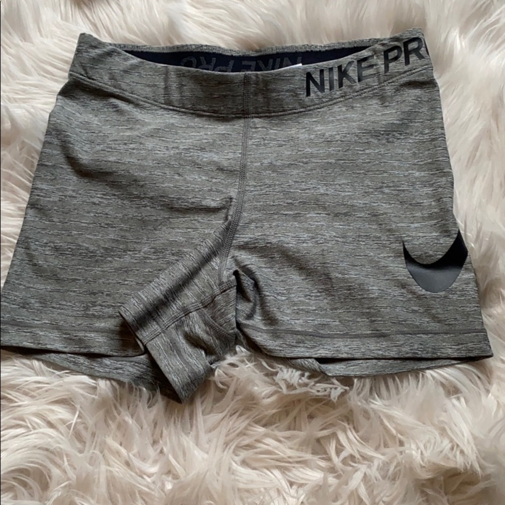 Nike pro spandex short